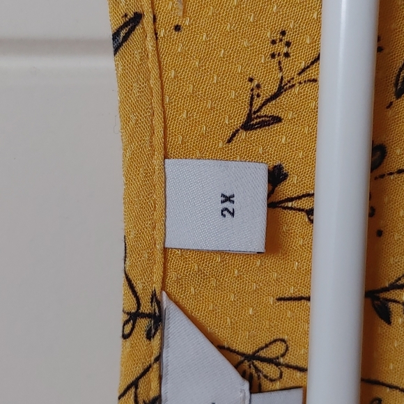 Reitmans Yellow Floral Blouse - Picture 10 of 12